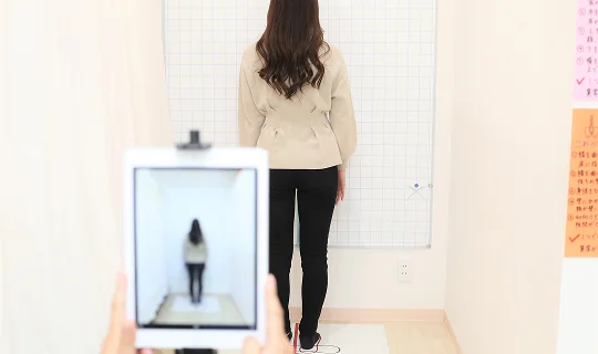 姿勢分析システムによる検査